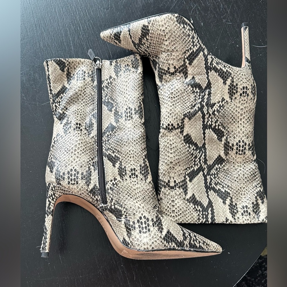 Snakeskin Patterned Women's Ankle Boots